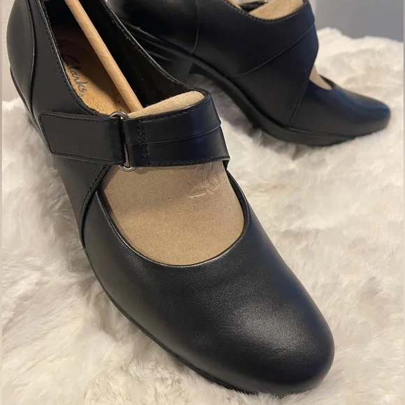 Clarks Women's Emslie Lulin Mary Jane Pump Black Size 9 1/2 M NWT - Picture 6 of 13
